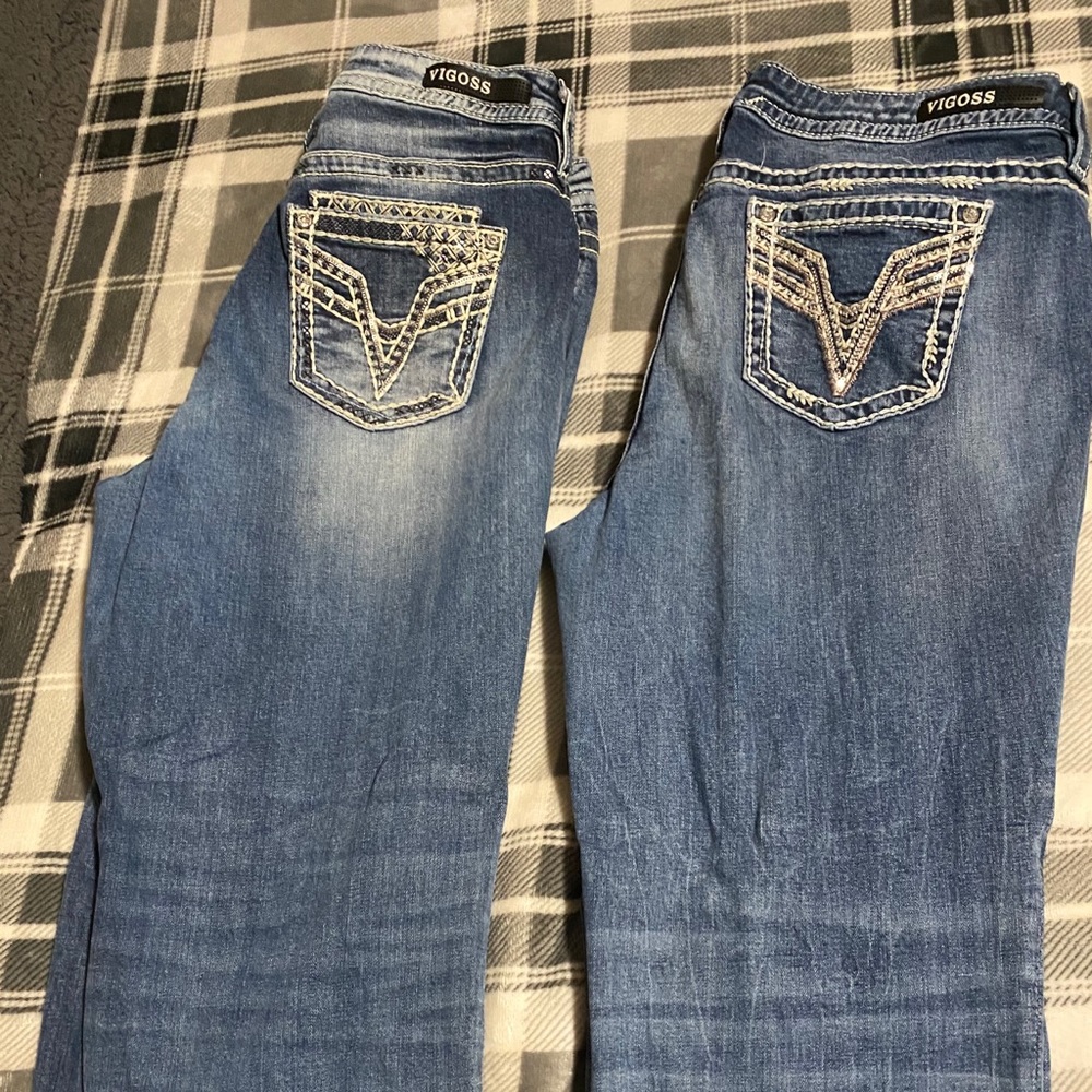2 pairs of heritage fit vigos jeans
